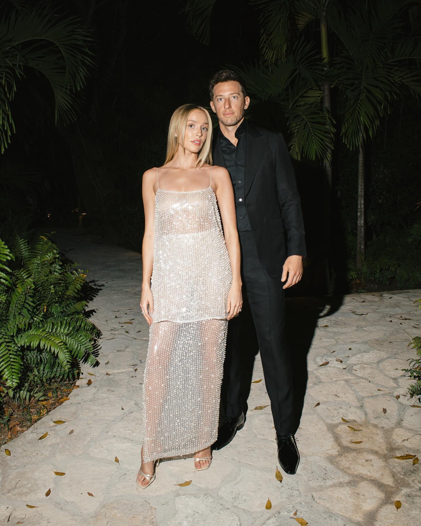 Night one of @alexandracooper and Matt Kaplan&rsquo;s Riviera Maya wedding weekend kicked off with pearls and espresso martini&rsquo;s. 

See the beautiful feature in @vogueweddings. Planning by @bashplease. 

Photos were edited using the KMP Day to 