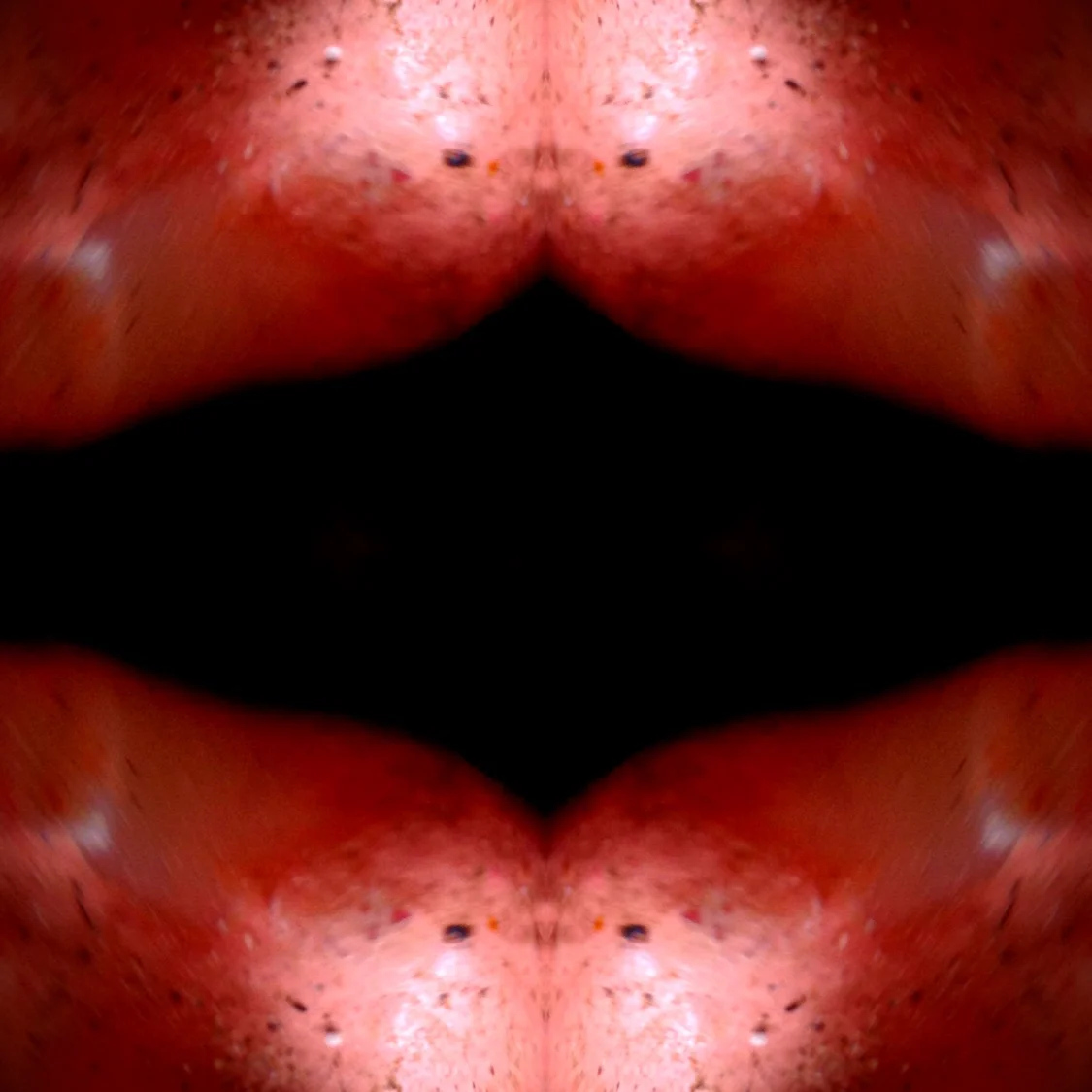 40-Blink-The Jaws of Love.JPG