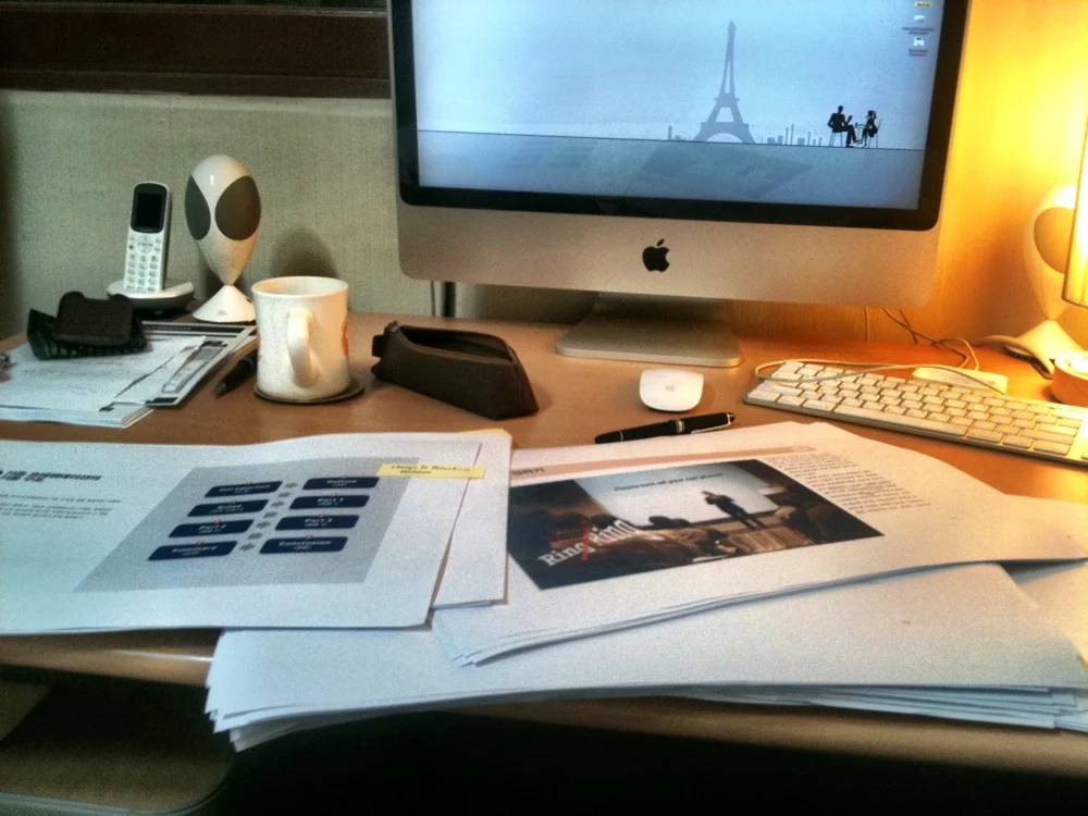 Last night saw me working on the final draft of 'Presentation Story' expected publishing date will be sometime next month ^^