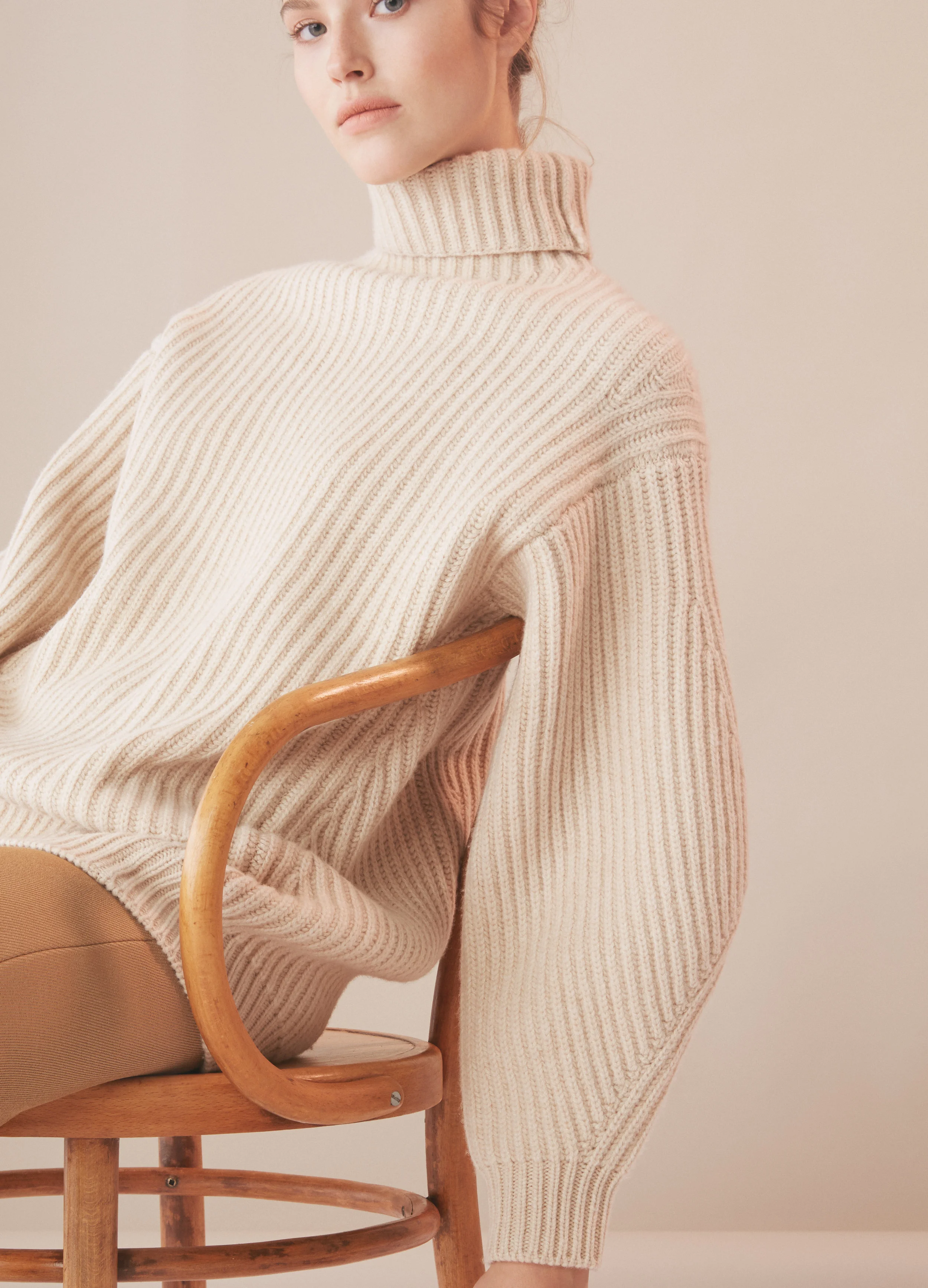 WS43-44.16_ACNESTUDIOS_FASHION_ON_01_040_TR_RGB.jpg