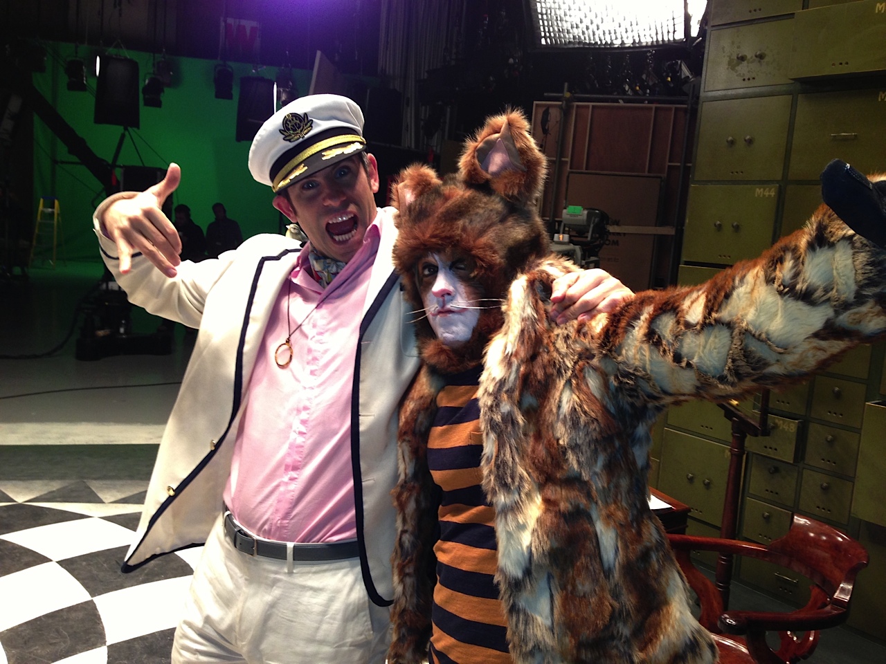 Series 2 of The Ministry of Curious Stuff- EXCLUSIVE Behind-the-scenes Photos of Vic Reeves & the Cast