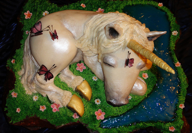Horse in Your Burger? Cheer Yourself Up with these Unicorns in your Cake