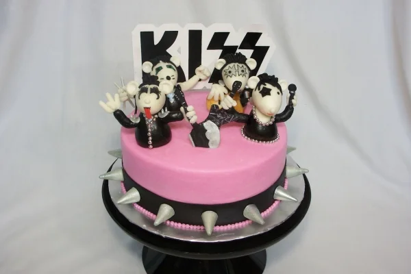 Party Food All Night Long & Everyday. Kiss Cakes!