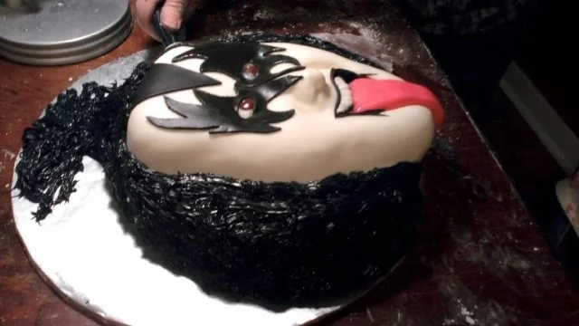 Party Food All Night Long & Everyday. Kiss Cakes!
