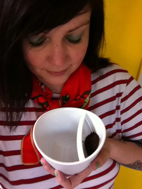 The Magical Magisso Tea-Cup