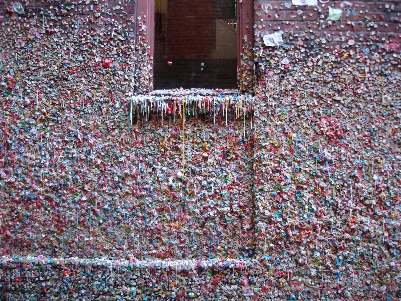Bubblegum Alley, San Luis California