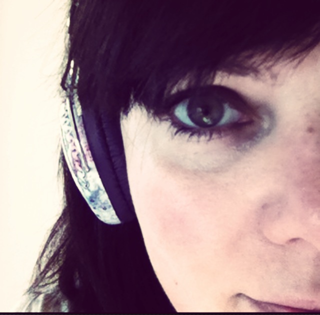 World of Kitsch Readers' Offer- 50% Off Vintage Couture Headphones