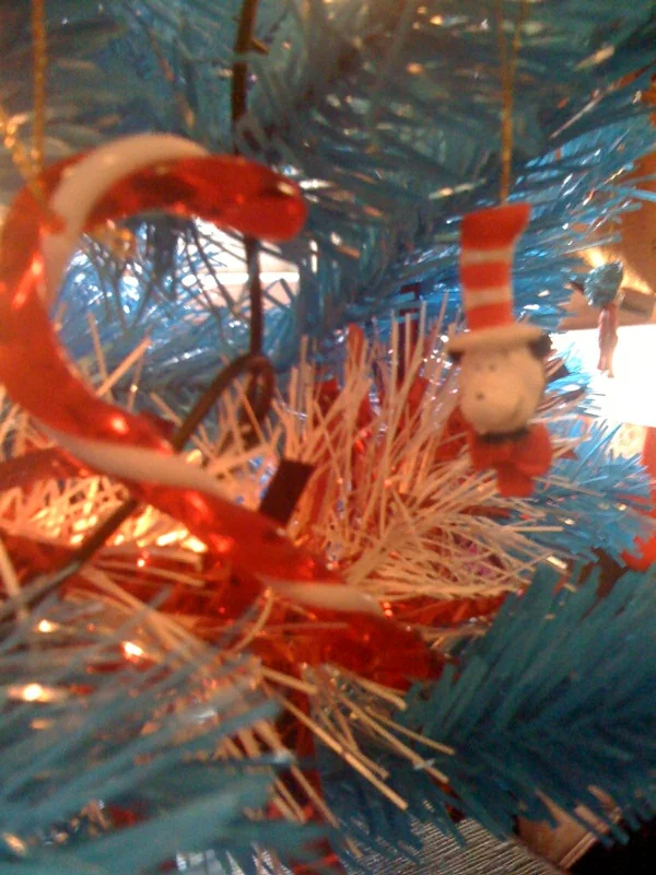 Dr Seuss Cat in the Hat Christmas Tree — The World of Kitsch