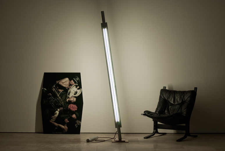 Sacffolding_Lamp_Dark.jpg