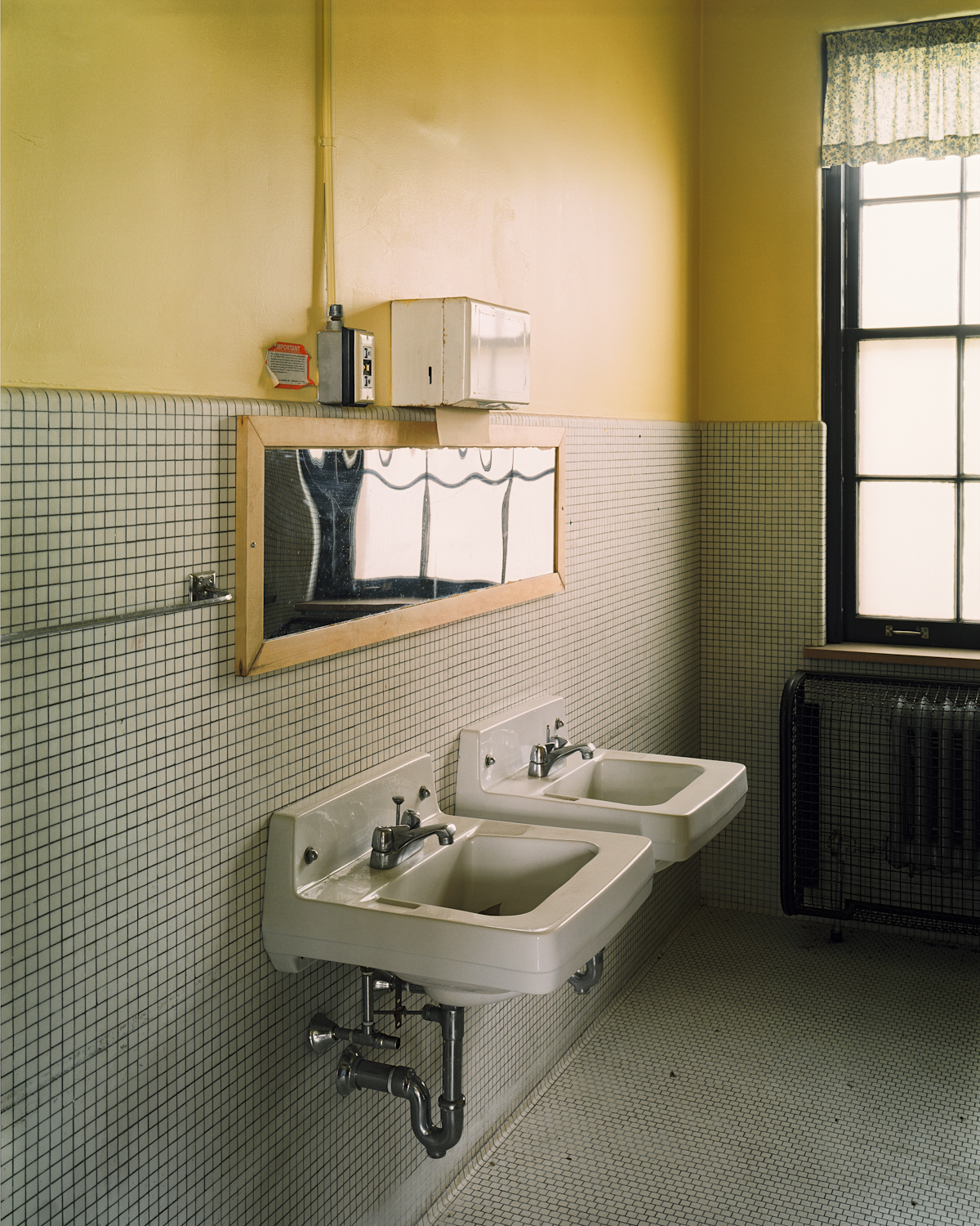 Bathroom sinks, Cottage 2.