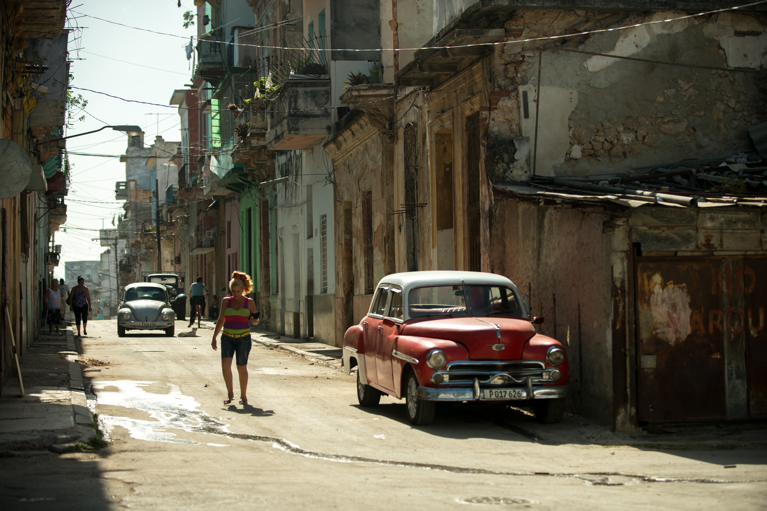 Old american cars are really all over the city of Havana. While the ones in the nicest condition give tourists tours, many others are still used as daily transportation.