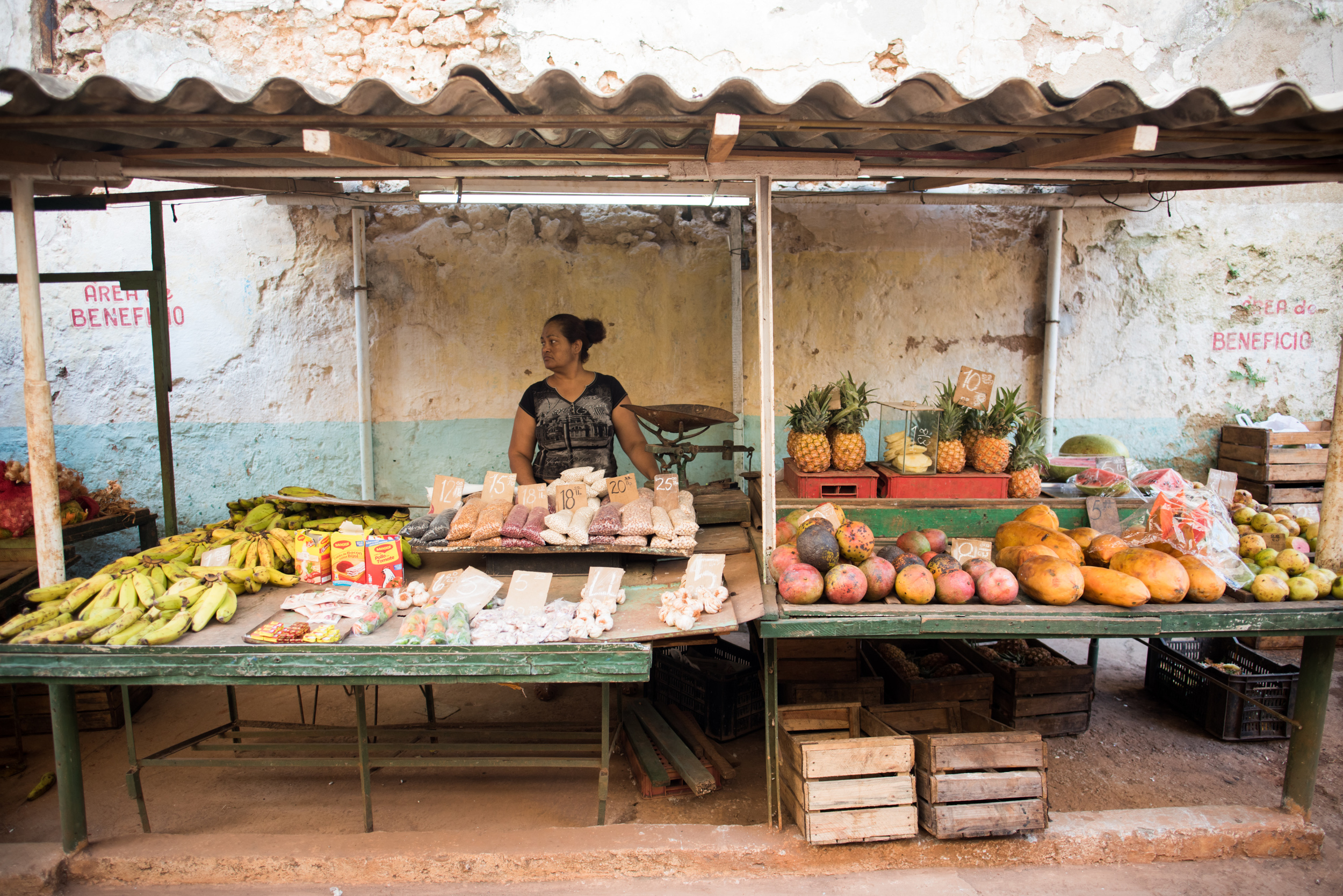 A food stand in a small market in Old Havana.