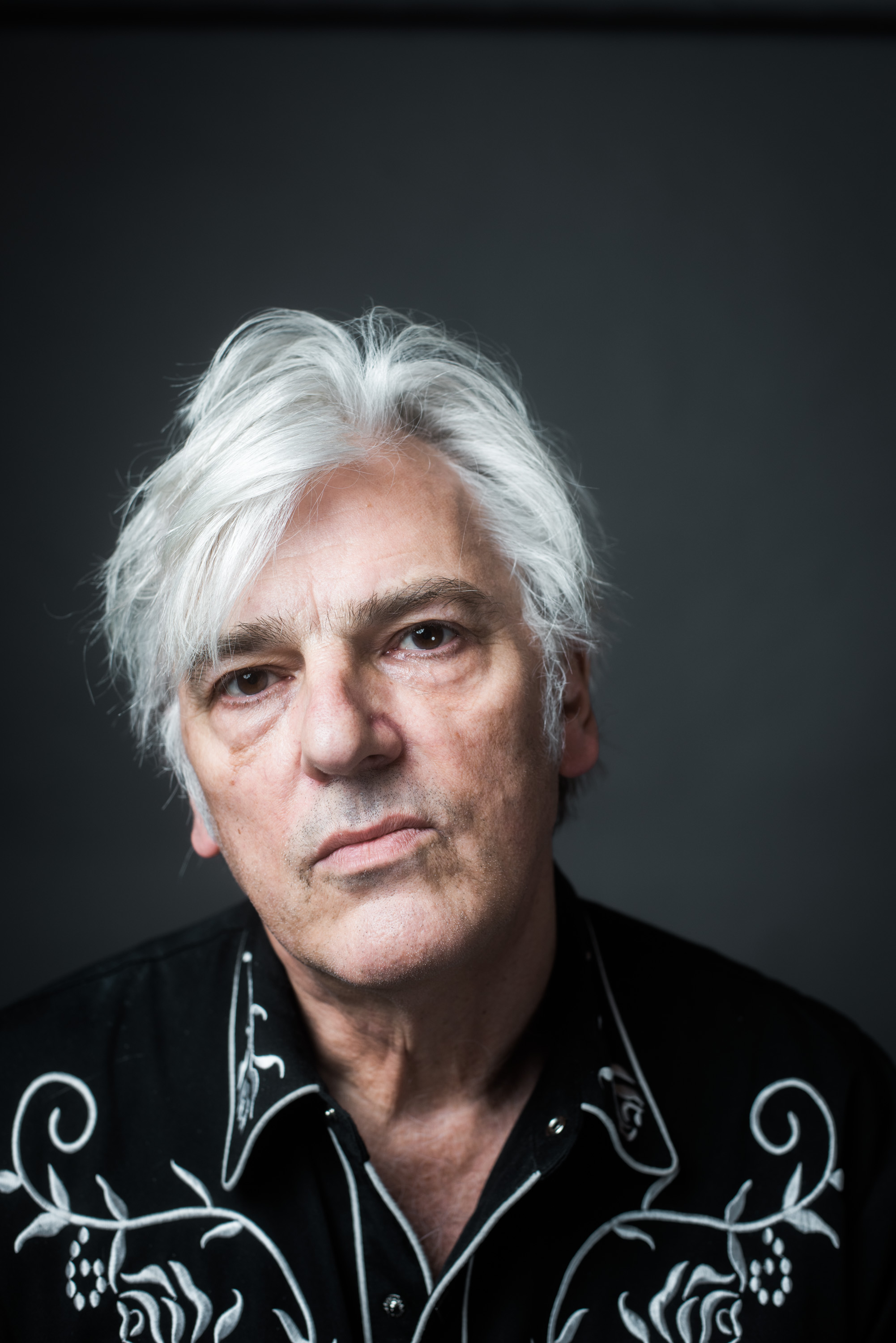 ROBYN HITCHCOCK. (UK)