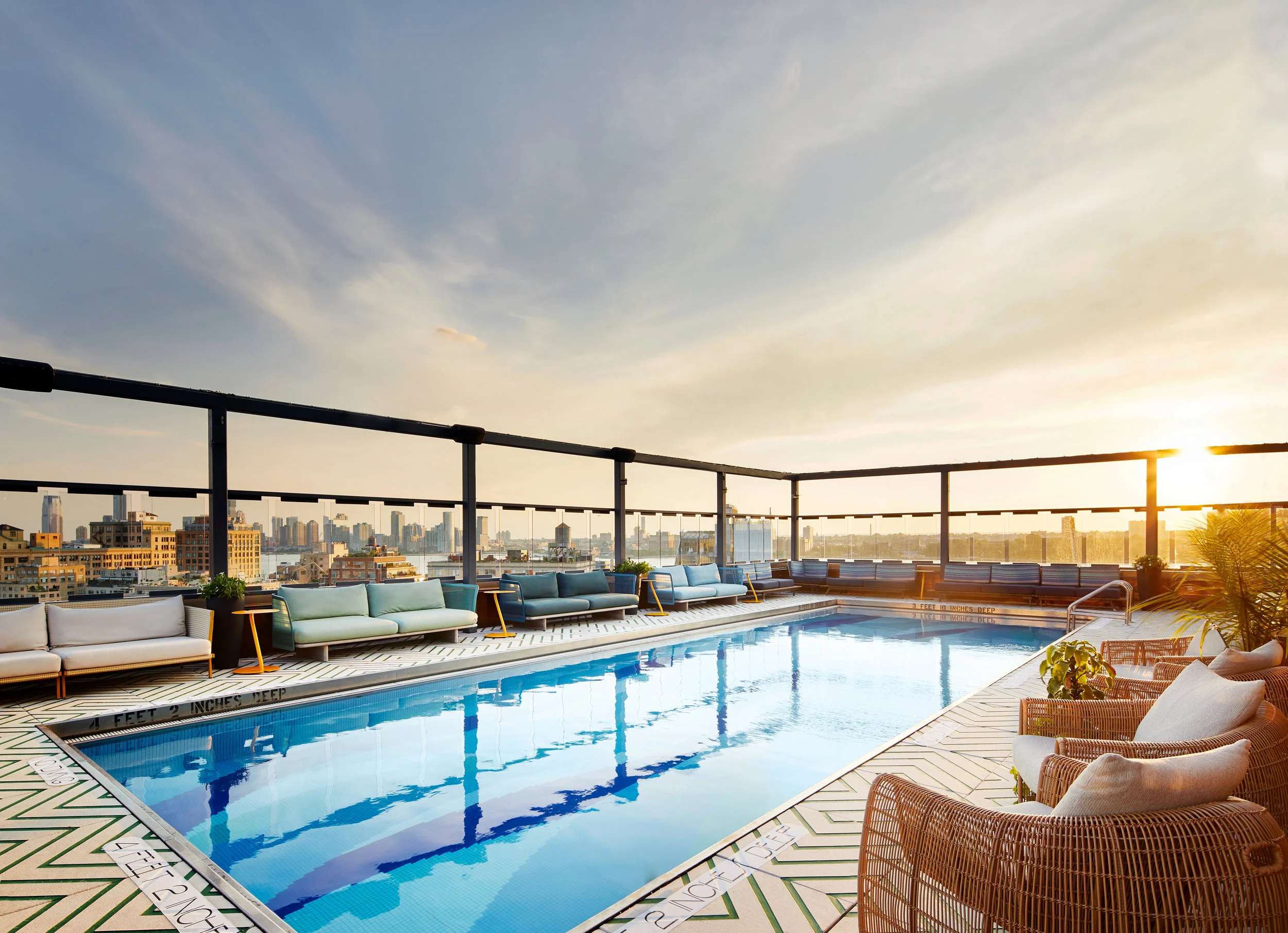 DMitchell_190626_GansevoortPool_04.jpg