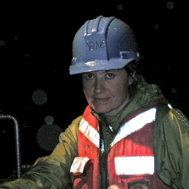 Julia-Whitty_aboard_Oceanus_working_CTD.png
