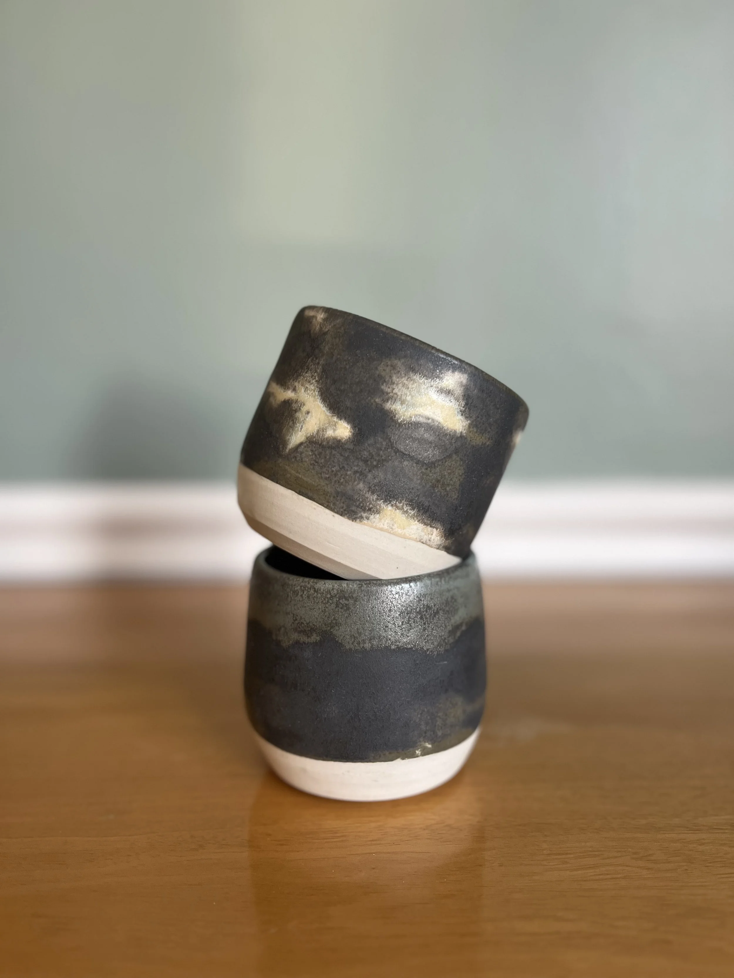 Laura Kissinger tan brown cups 2025