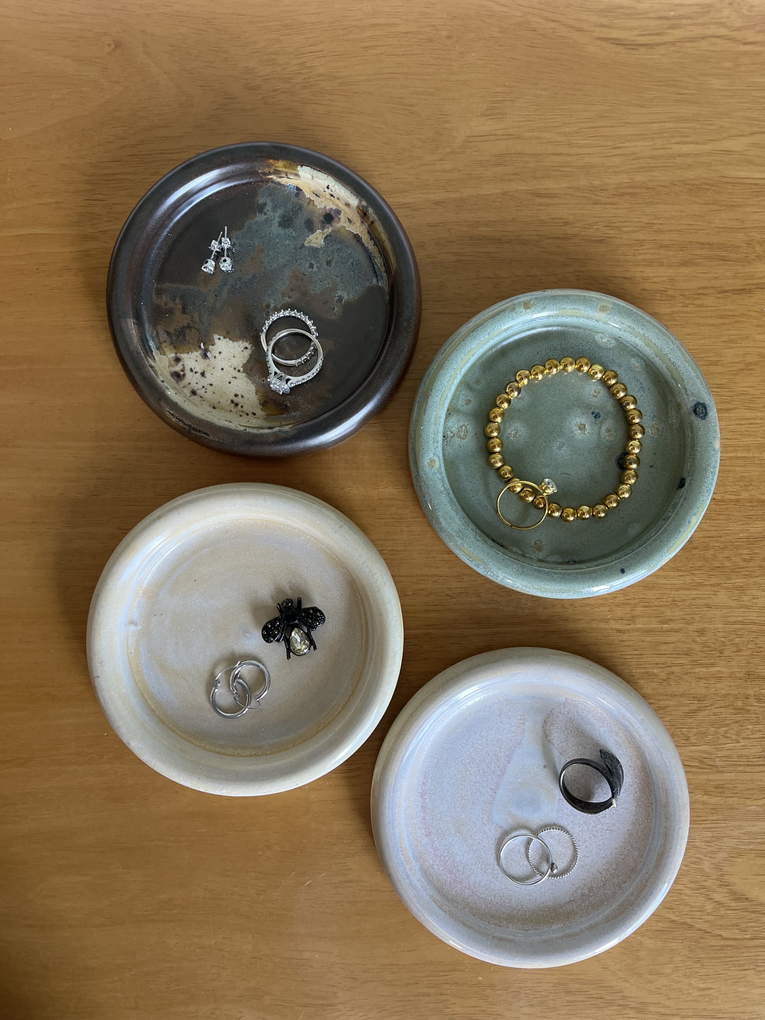 Laura Kissinger bubble ring dishes  2025