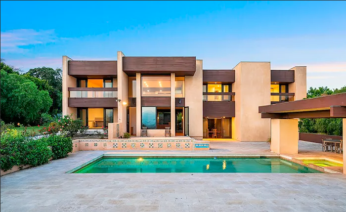 The Briarbluff estate, a Buff, Smith and Hensman house redesigned by David Montalba, in the hills of Malibu, California