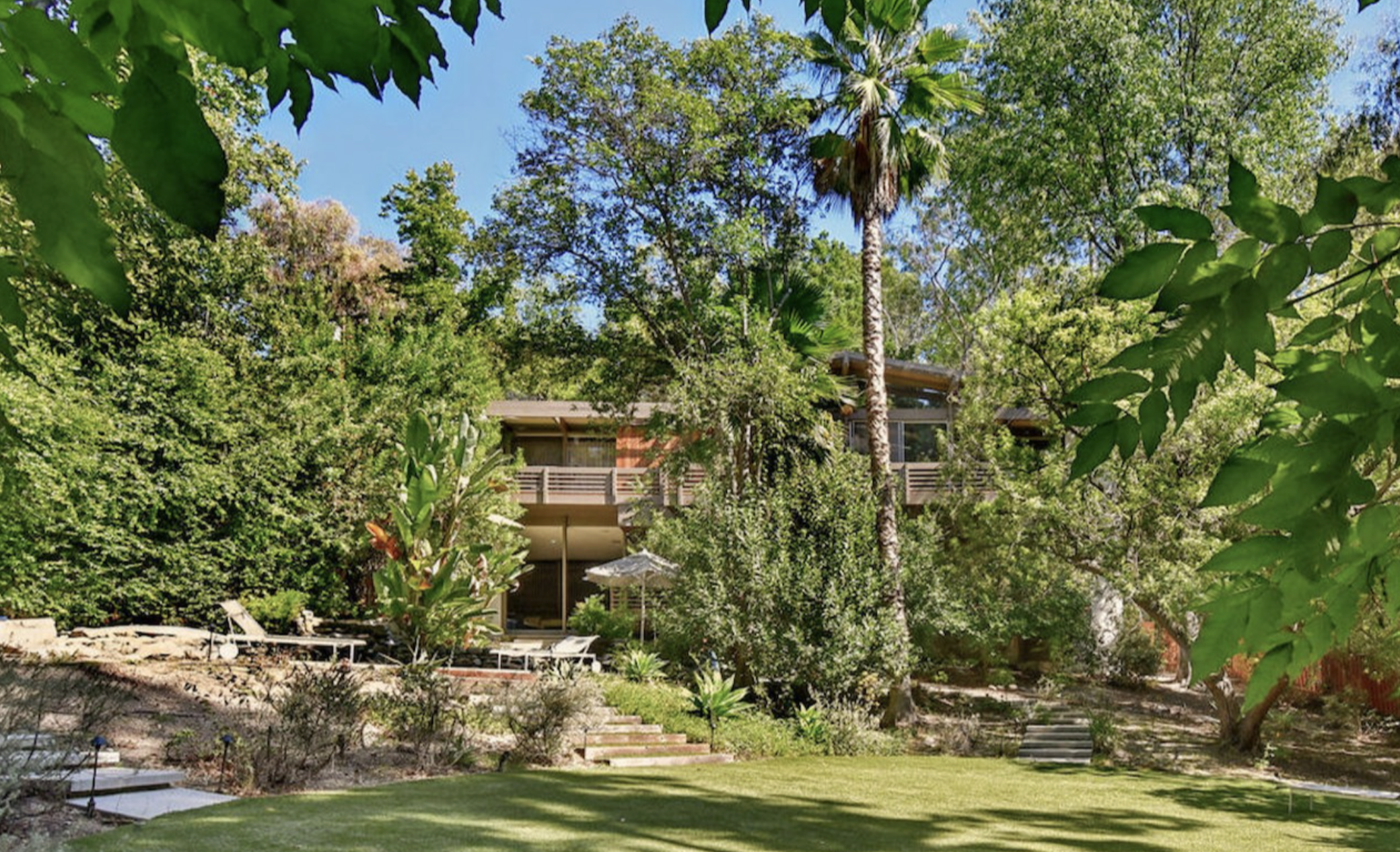 The Strimling Residence, a 1964 Ray Kappe mid-century modern house at 17269 Oak View Drive in Encino, Los Angeles