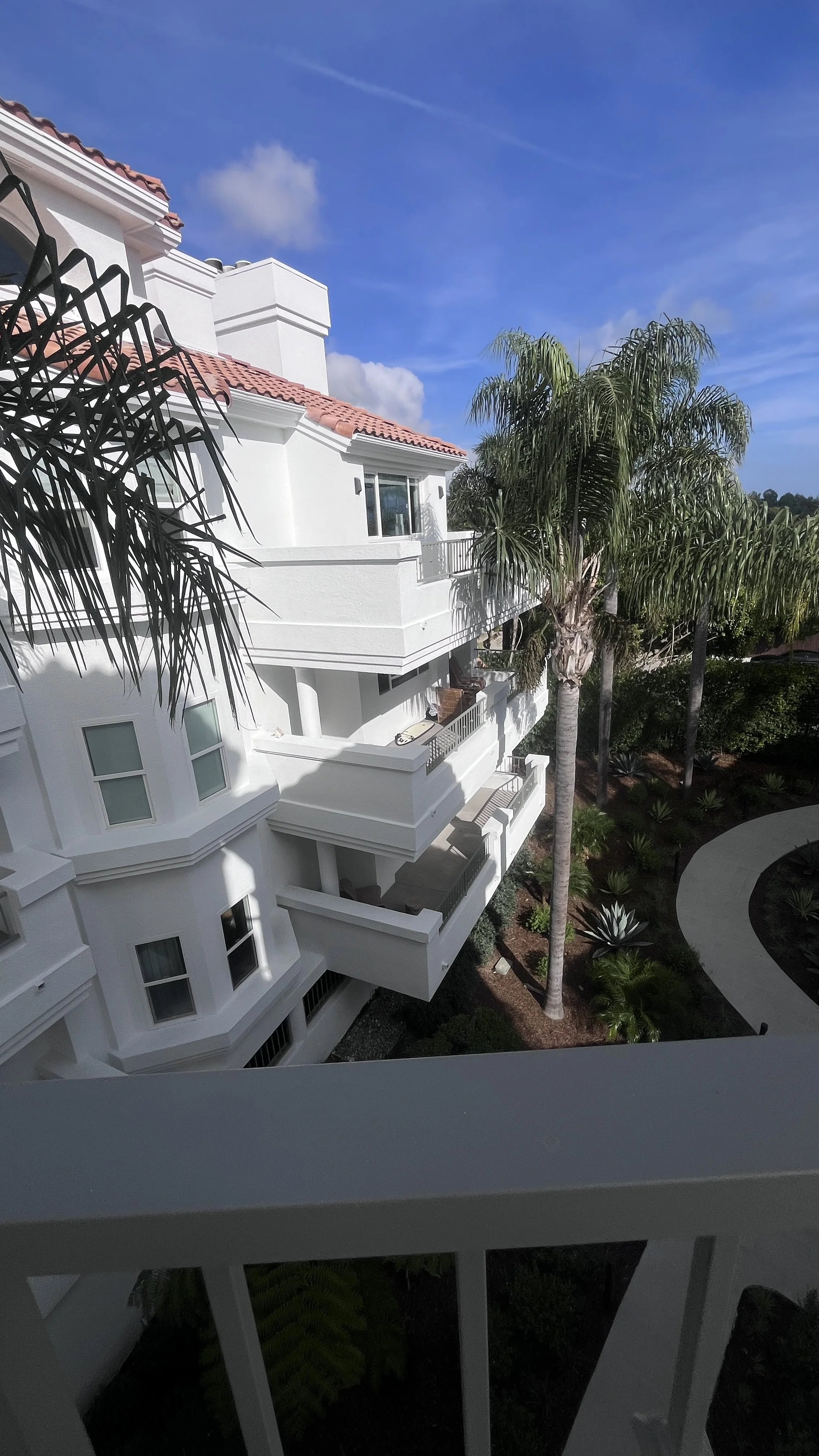 Privé Malibu luxury residential building exterior, 6487 Cavalleri Road, Central Malibu California