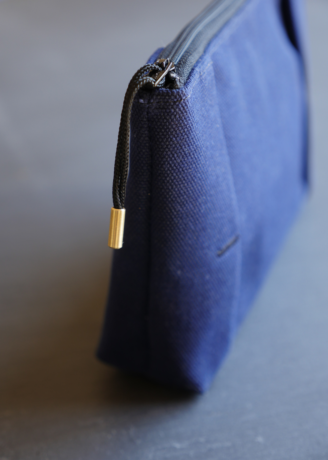 POUCH-NAVY_05.jpg