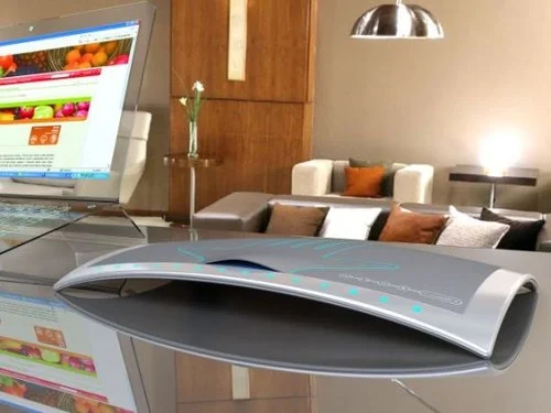 via fgadgets.com
CD&I Associates designing the SENSE Futuristic Interactive Device.
A device you hook up to your computer and you will be able to smell, taste, hear, feel anything online. Now that's a way to experience the web!
Another 10 years until this develops?