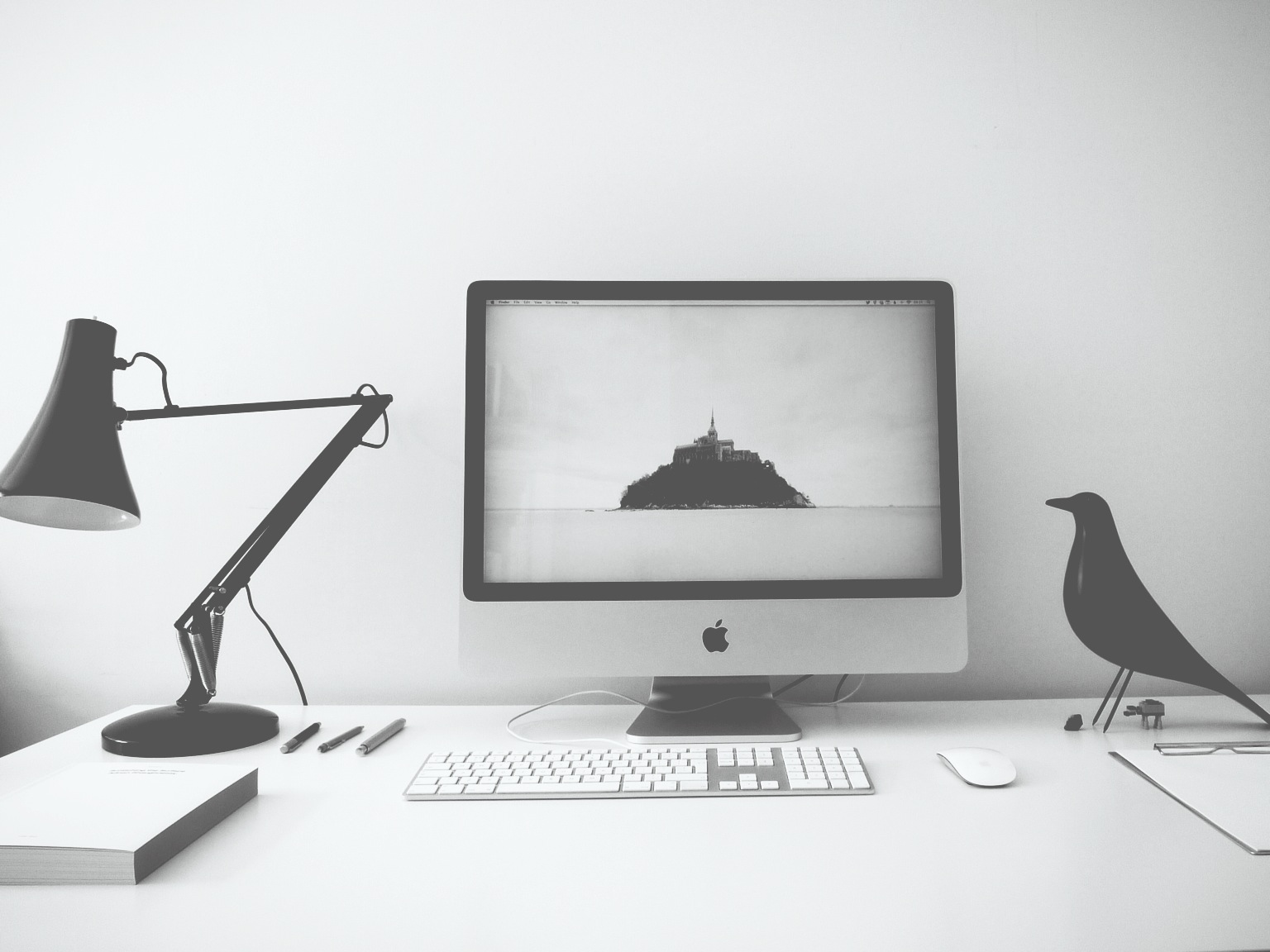 The desk in all its glory. Mac desktop from Kuvva .