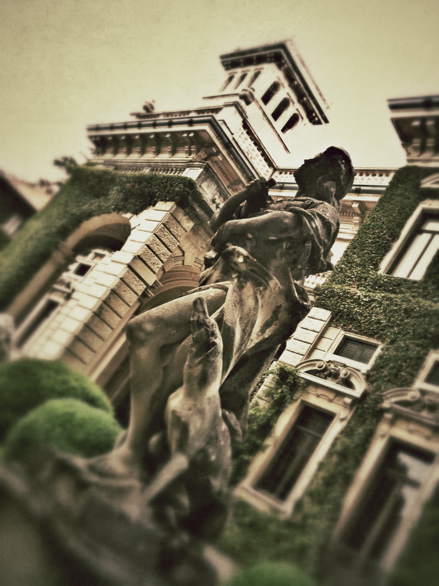 Snapseed has replaced Camera+ as my favorite iPhone post-processing app. Before and after samples: