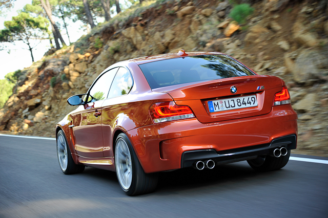 Finally getting around to posting these awesome pics of the BMW 1M. I want one.