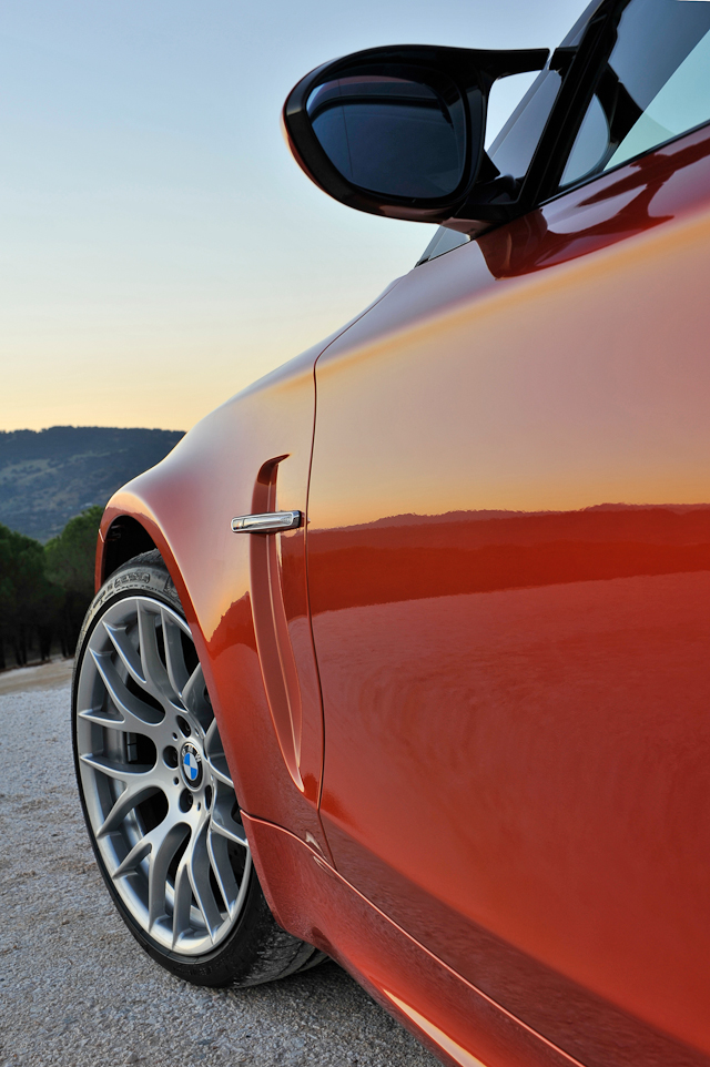 Finally getting around to posting these awesome pics of the BMW 1M. I want one.