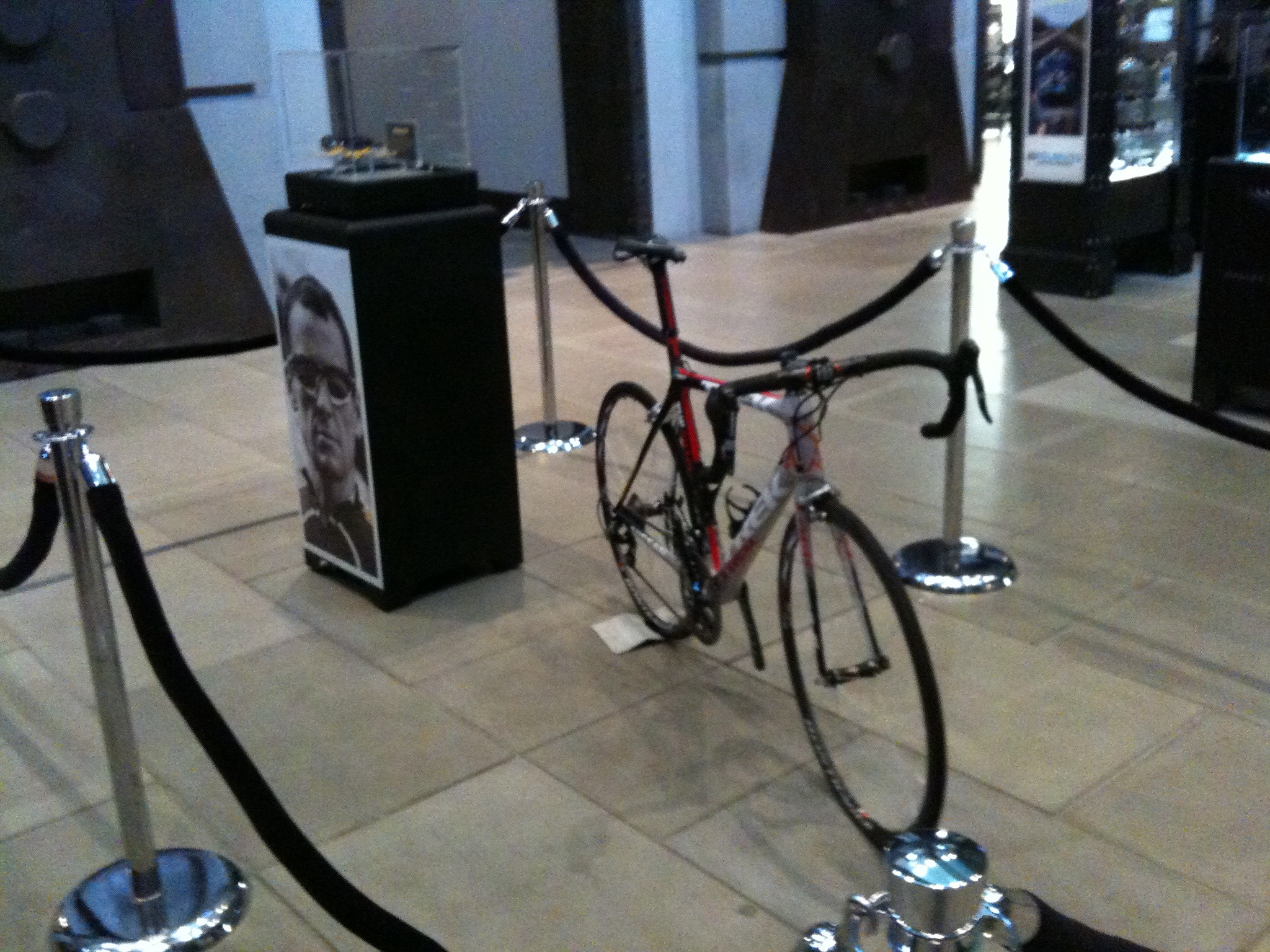 Bike and sunglasses from @lancearmstrong in the @oakley HQ lobby
