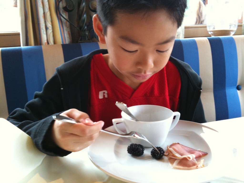Day 3: Lunch at ArabellaSheraton Alpenhotel.