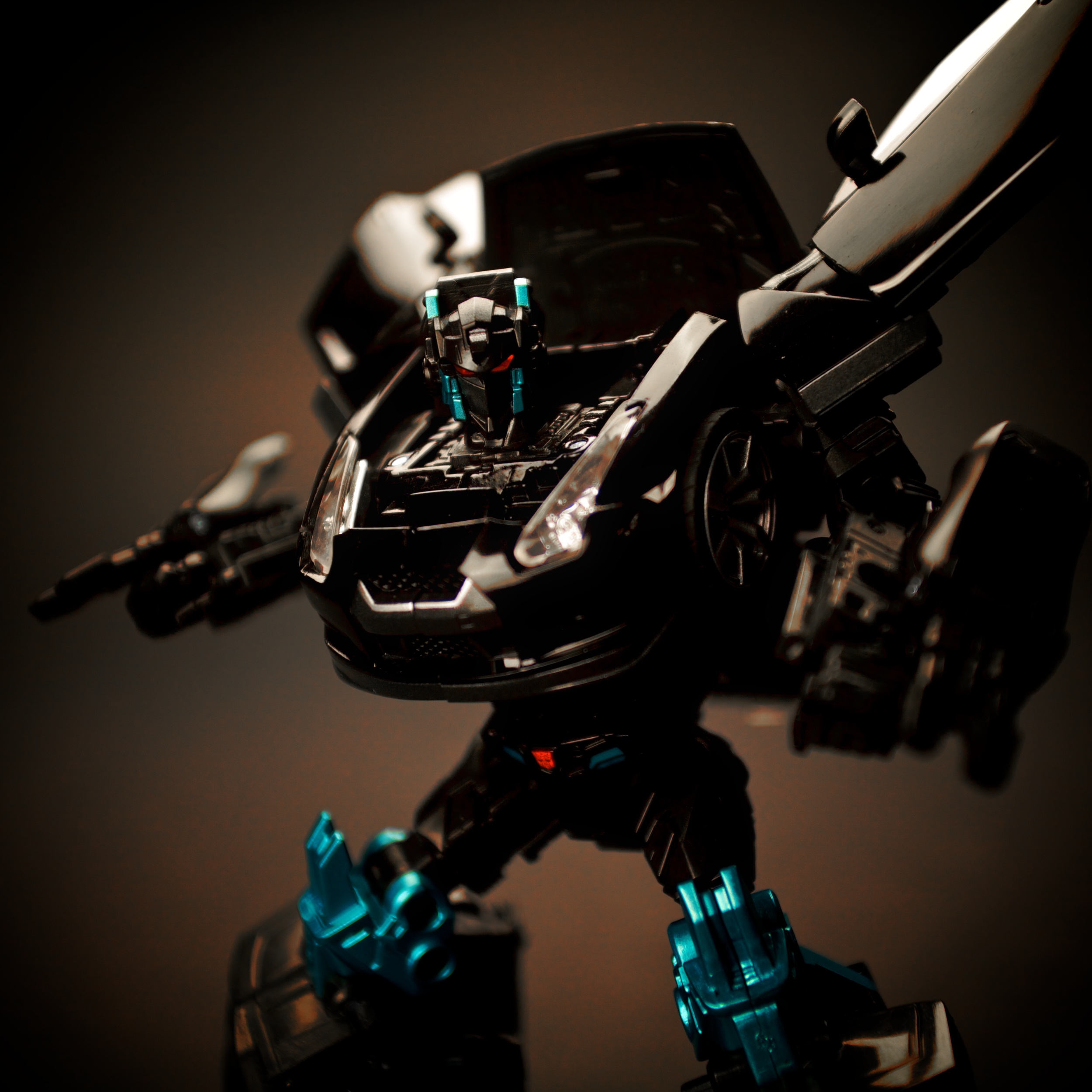 GTR-Optimus-Blk1.jpg