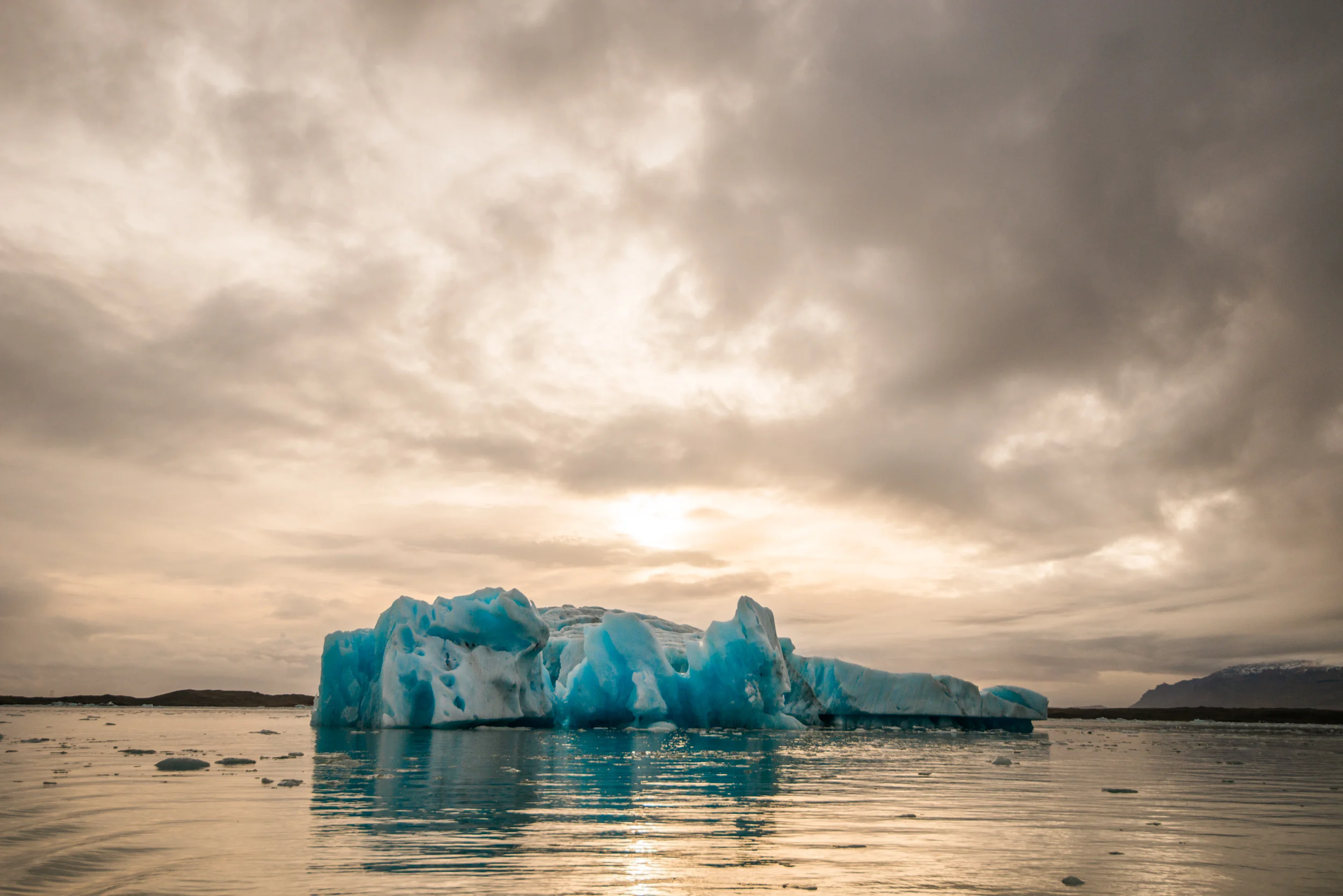 For 'Die Another Day', the film crew dammed the sea off from the huge lake that these icebergs fall from a glacier into, removing the salt content. The entire lake froze within two weeks, and the incredible car chase scenes were shot on the frozen lake punctuated by these icebergs. "Only God and Hollywood can make miracles..."