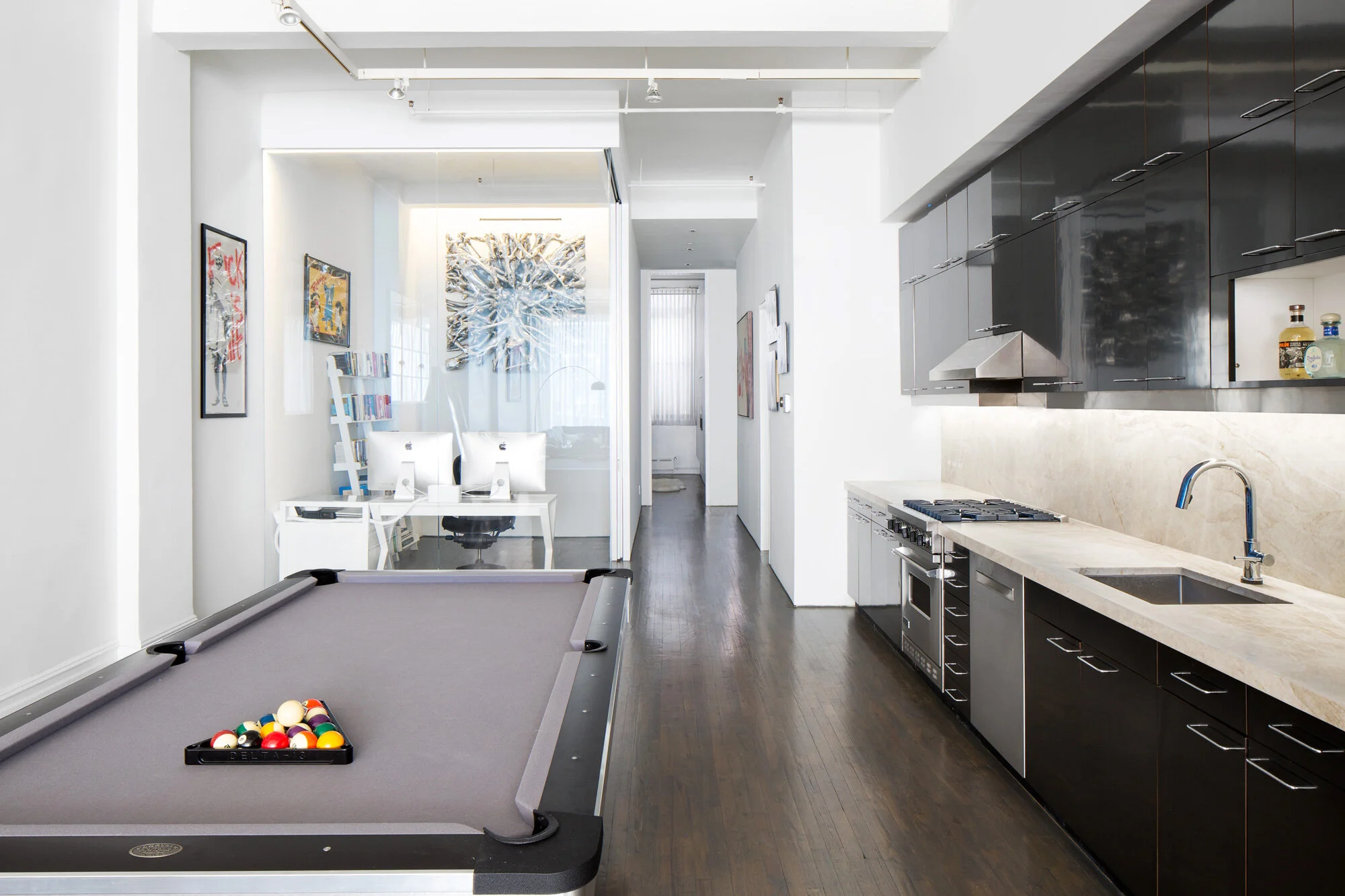 02_20170504_AG_West38_apartment.jpg