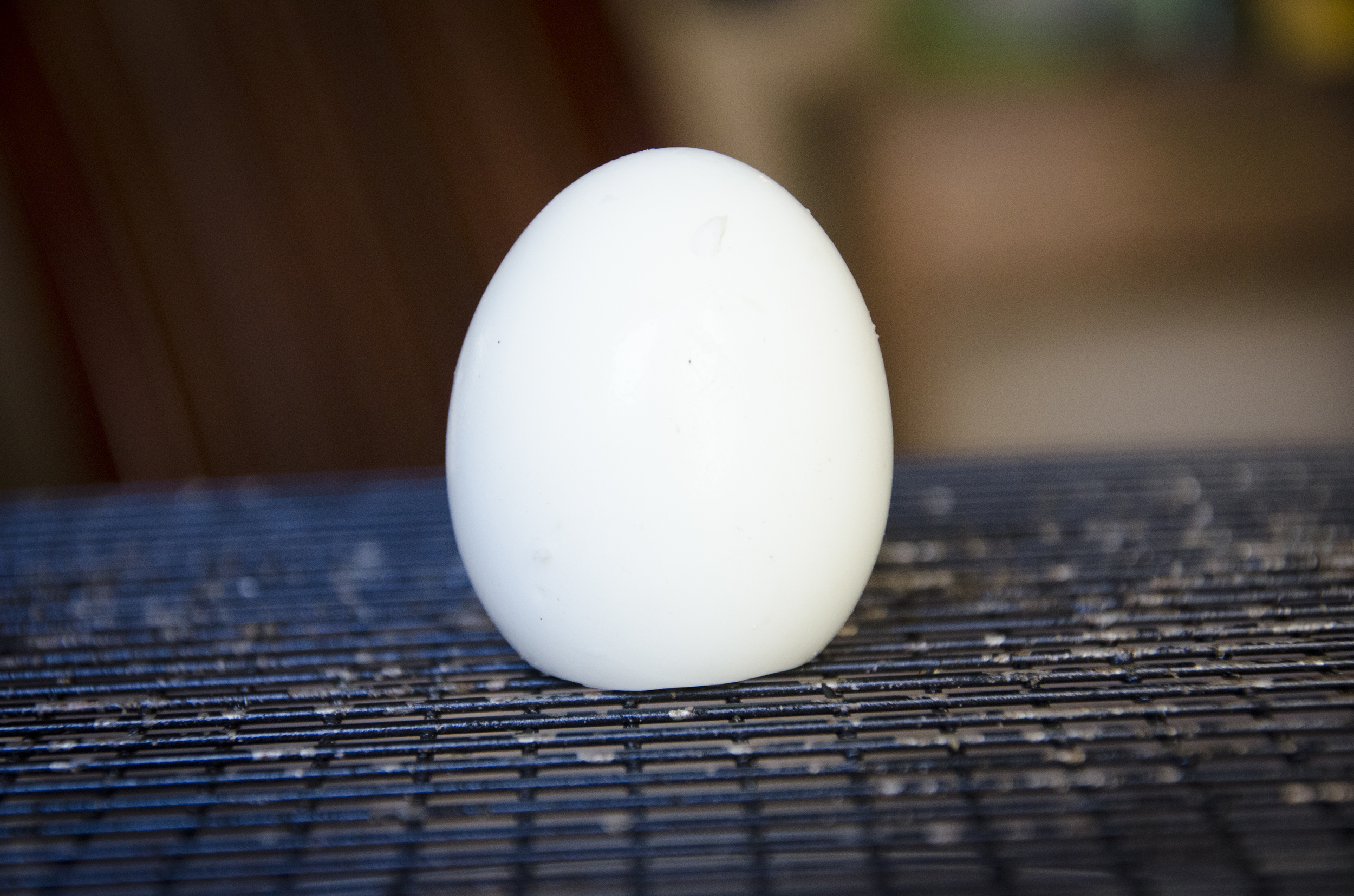 How to chop an egg