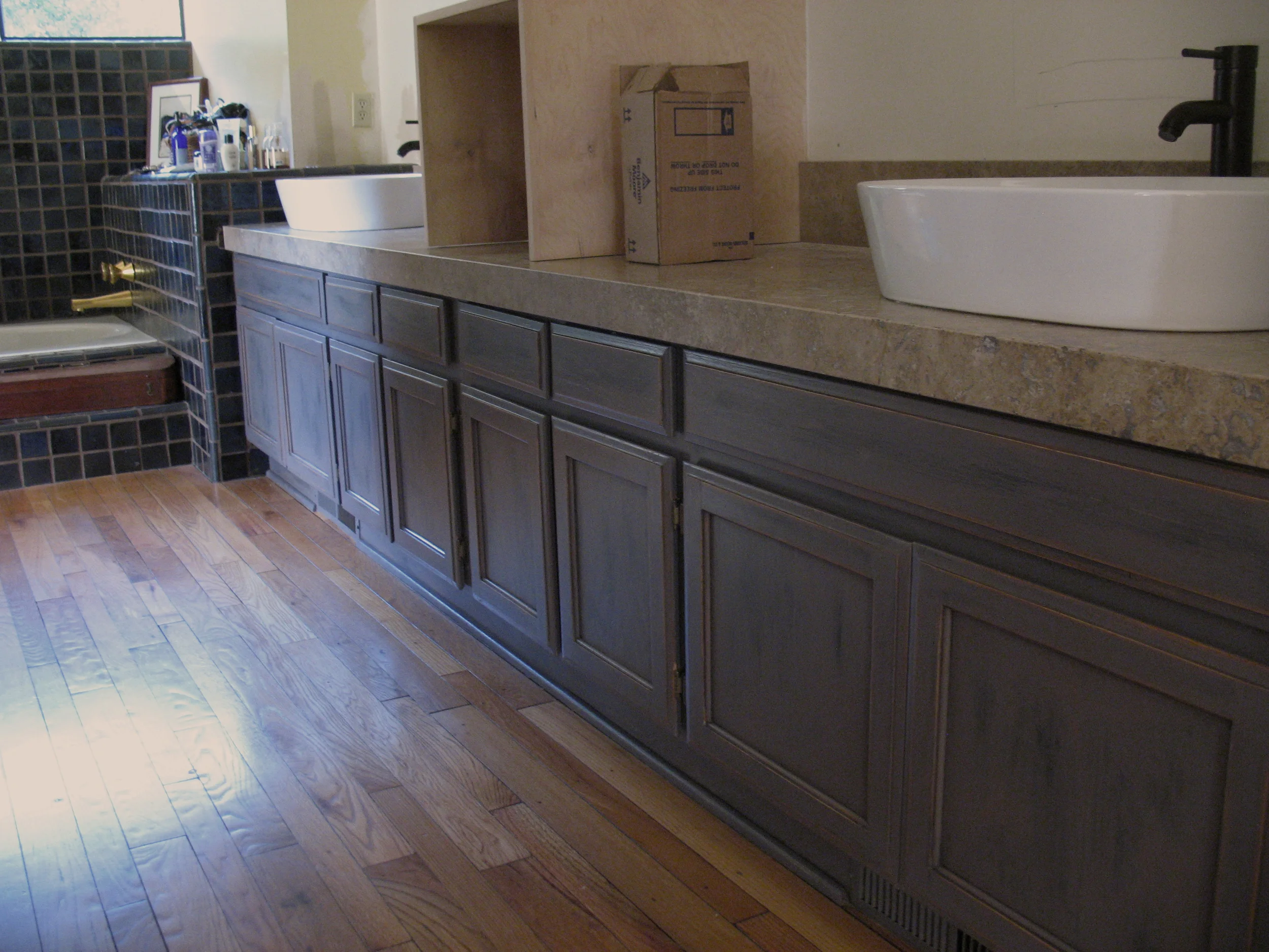 ANTIQUED WEATHERED BLUE/GRAY FINISH TO COVER YELLOW OAK CABINET