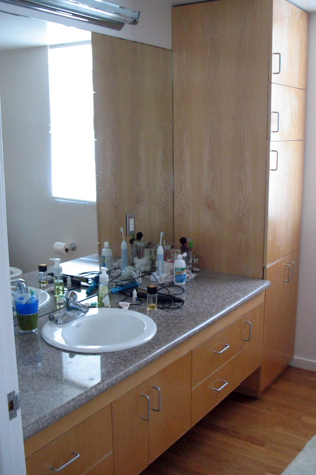 before-cabinet-strie.jpg