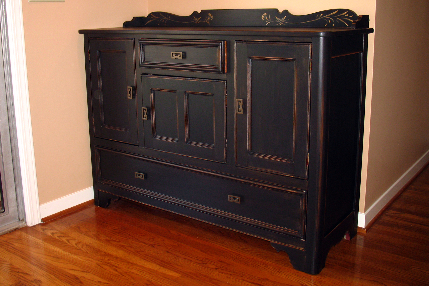 cabinet-antique-black.jpg