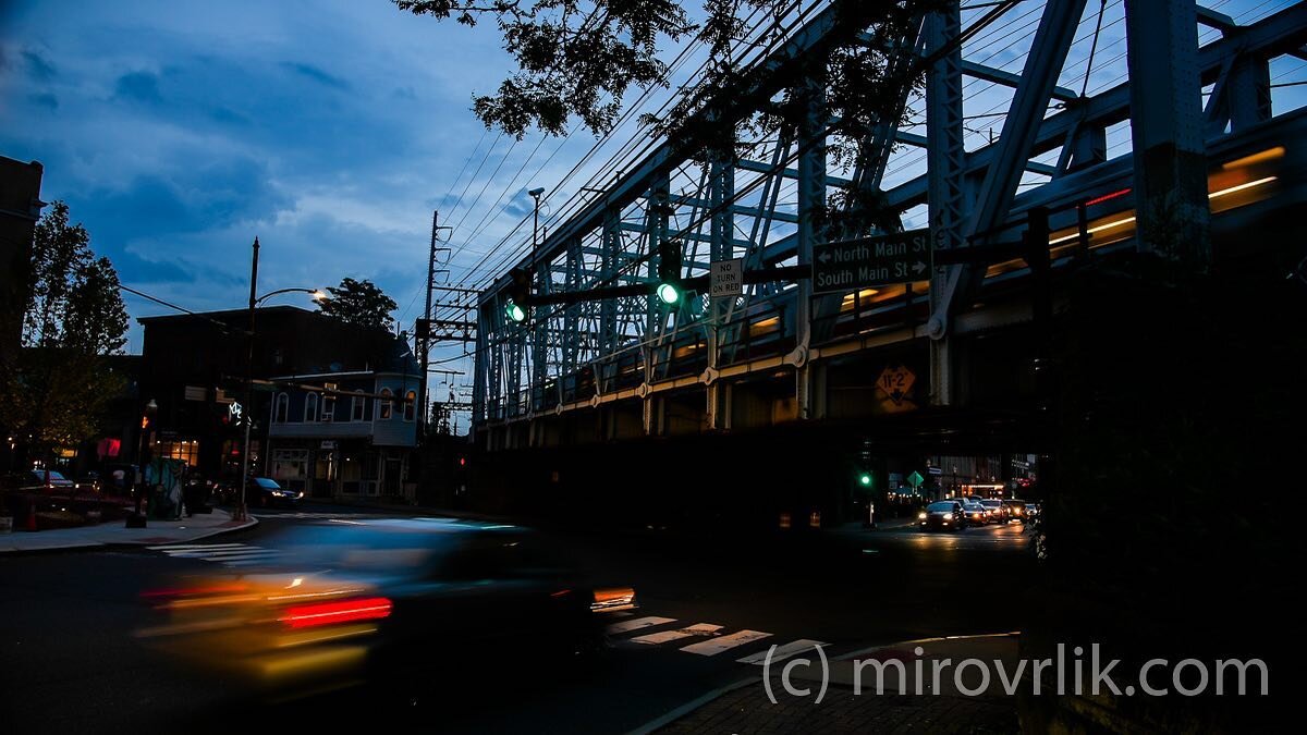 Summer evening in downtown @mirovrlik @norwalk_ct @norwalkhistoricalsociety #norwalkct #norwalk #norwalkphotographer #norwalknow #norwalkevenings #norwalksummer #norwalkconnecticut @ctvisit #lighs #nightphotography #westportphotographer #newcanaanpho