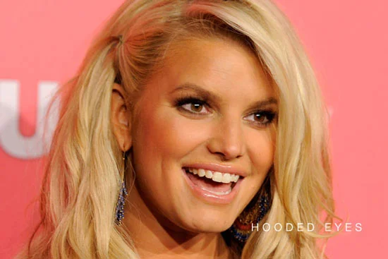 jessica-simpson-hooded-eyes.jpg