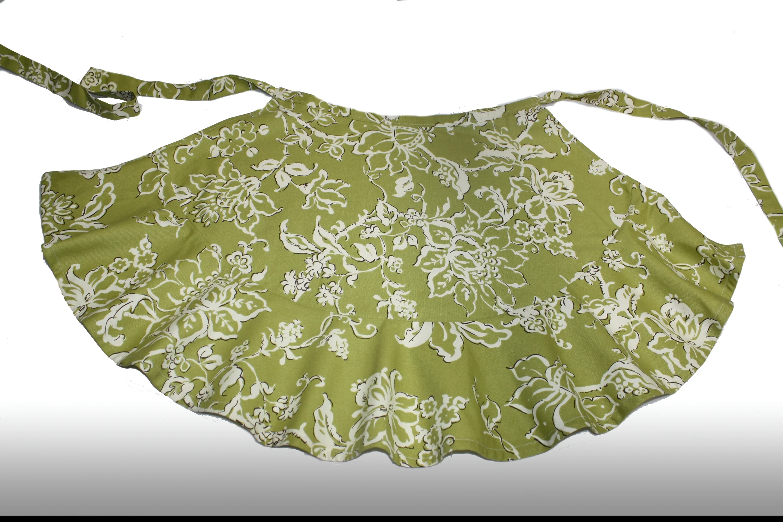 Flounce Apron