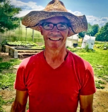 A red shirt is de rigueur at Red Shirt Farm