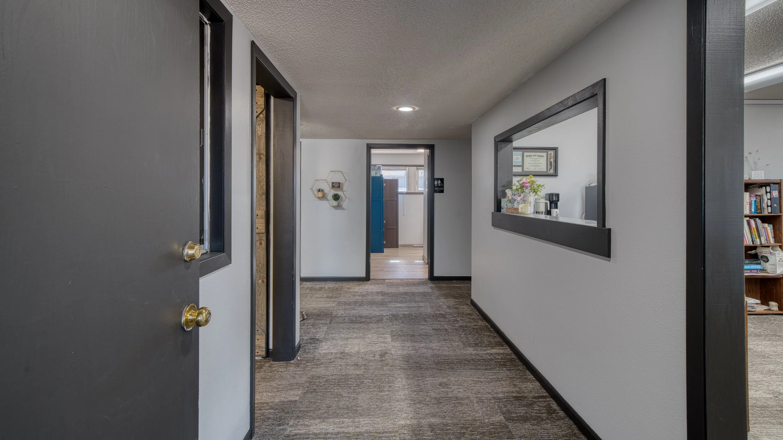 709 W Eighth St-14.jpg