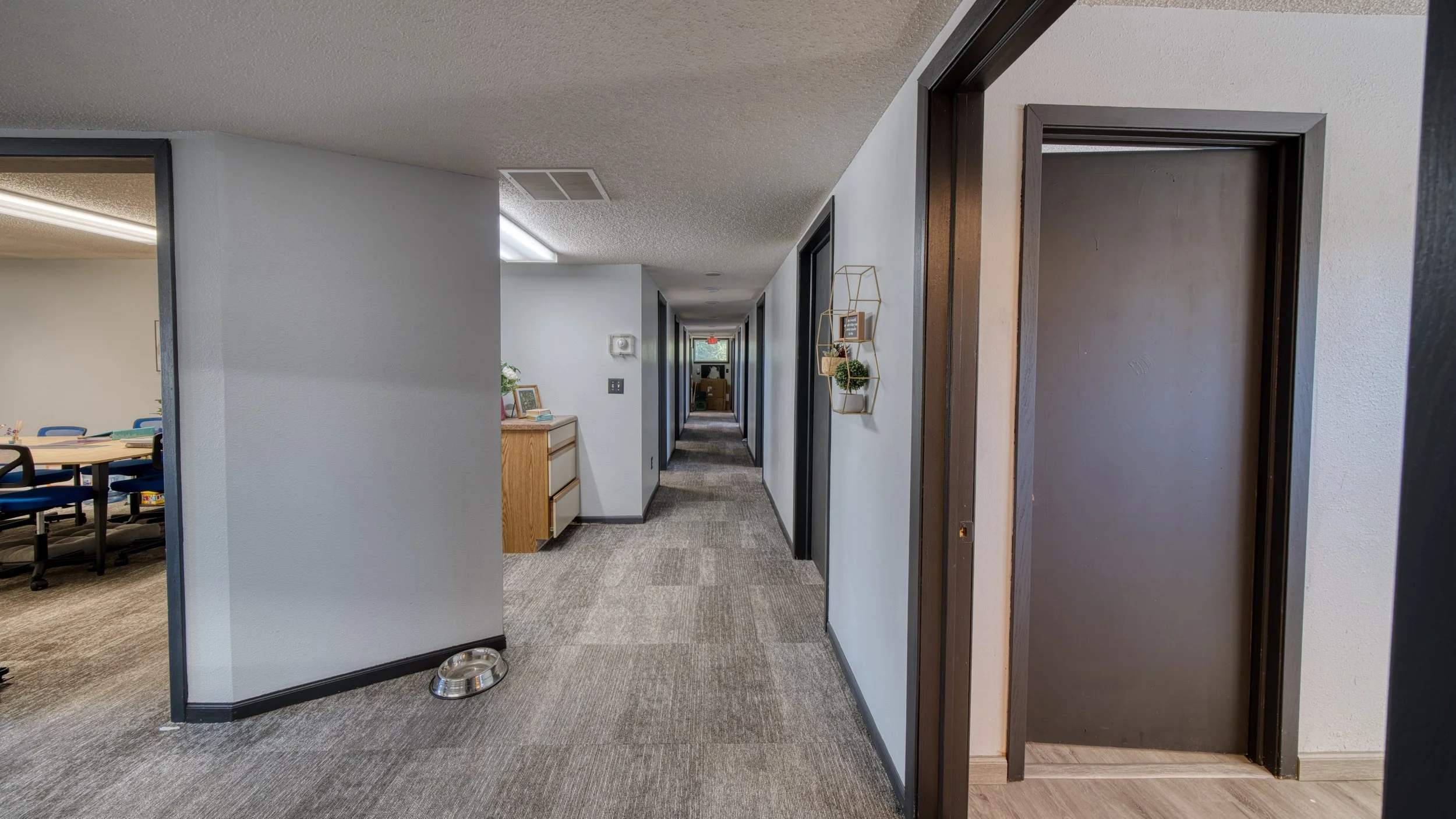 709 W Eighth St-33.jpg