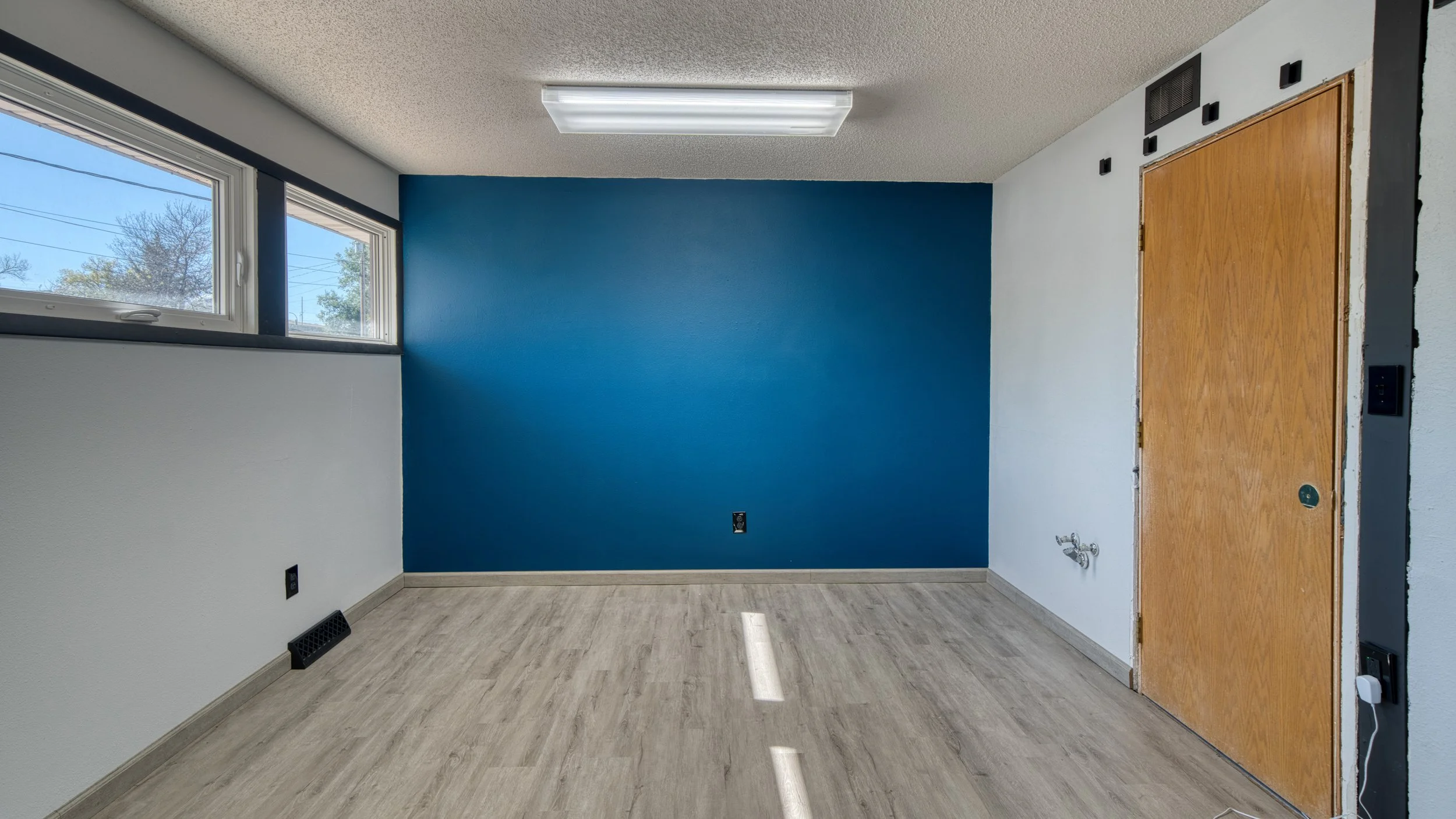 709 W Eighth St-39.jpg