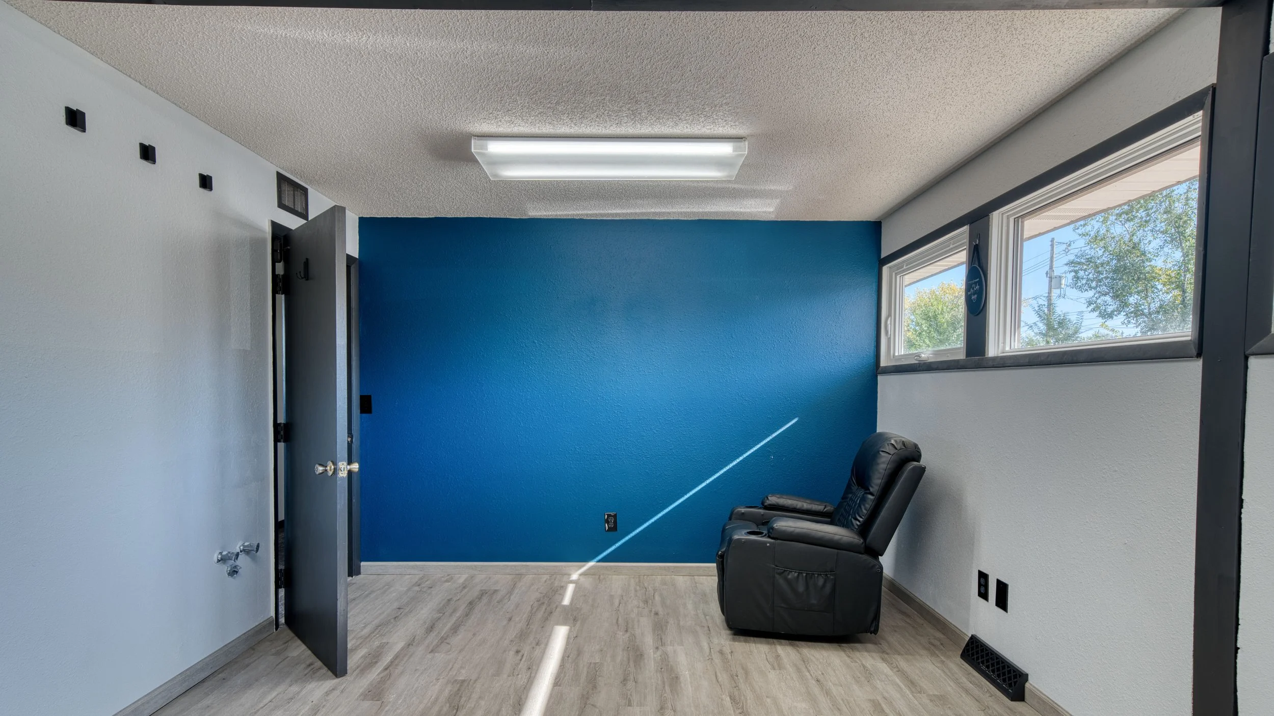 709 W Eighth St-40.jpg