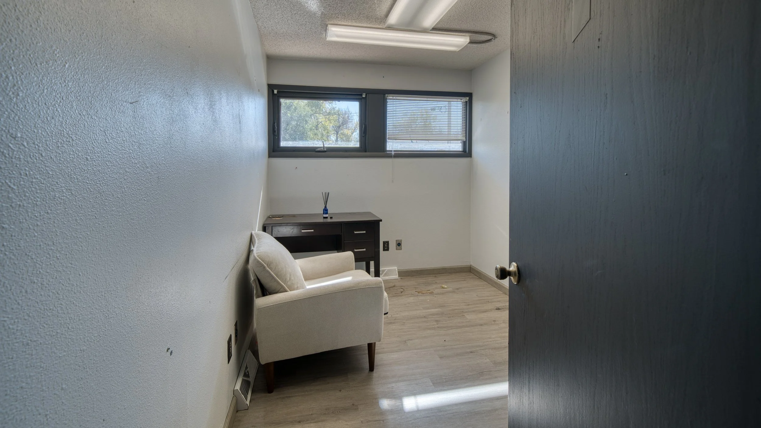 709 W Eighth St-43.jpg