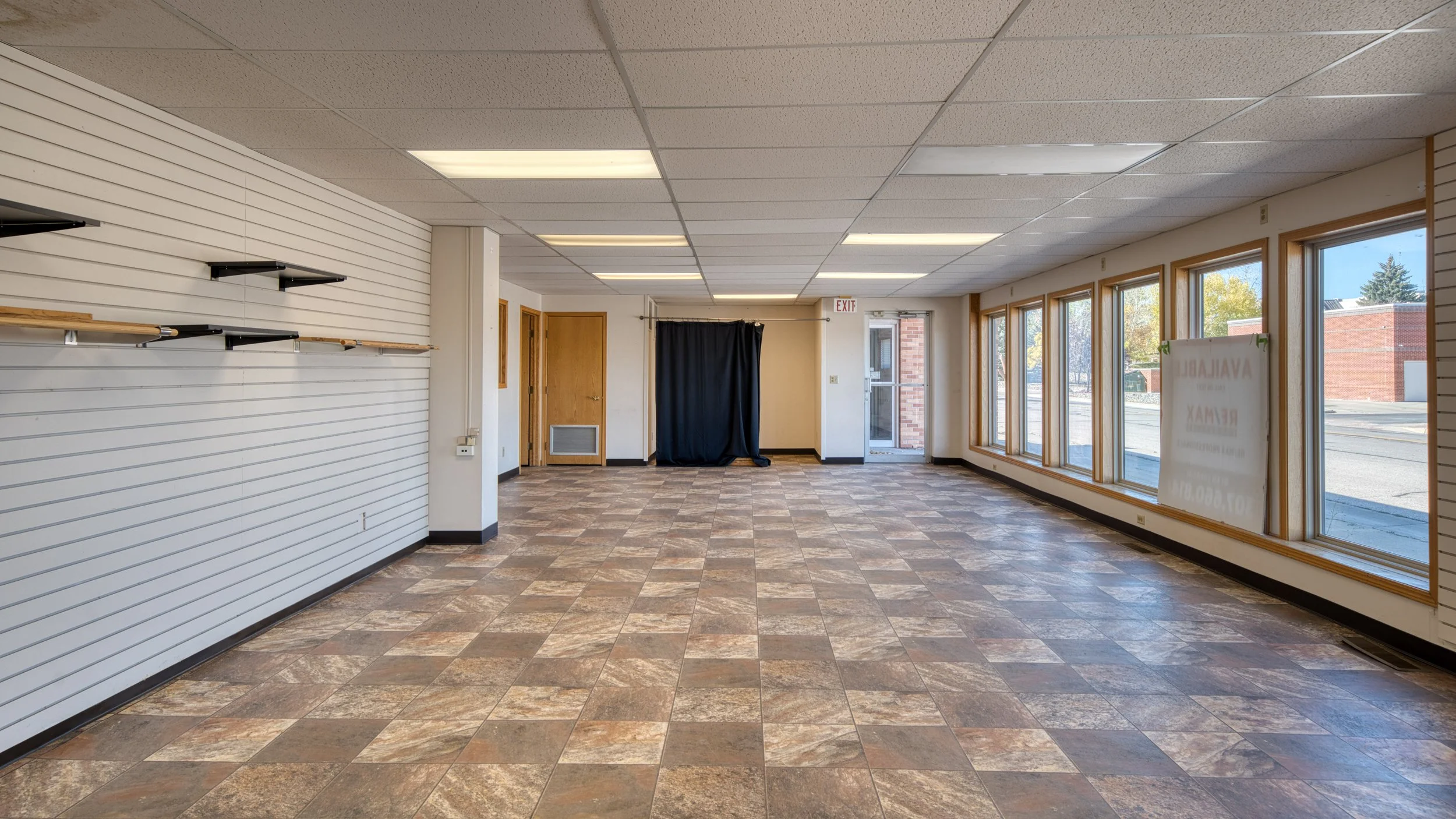 709 W Eighth St-78.jpg