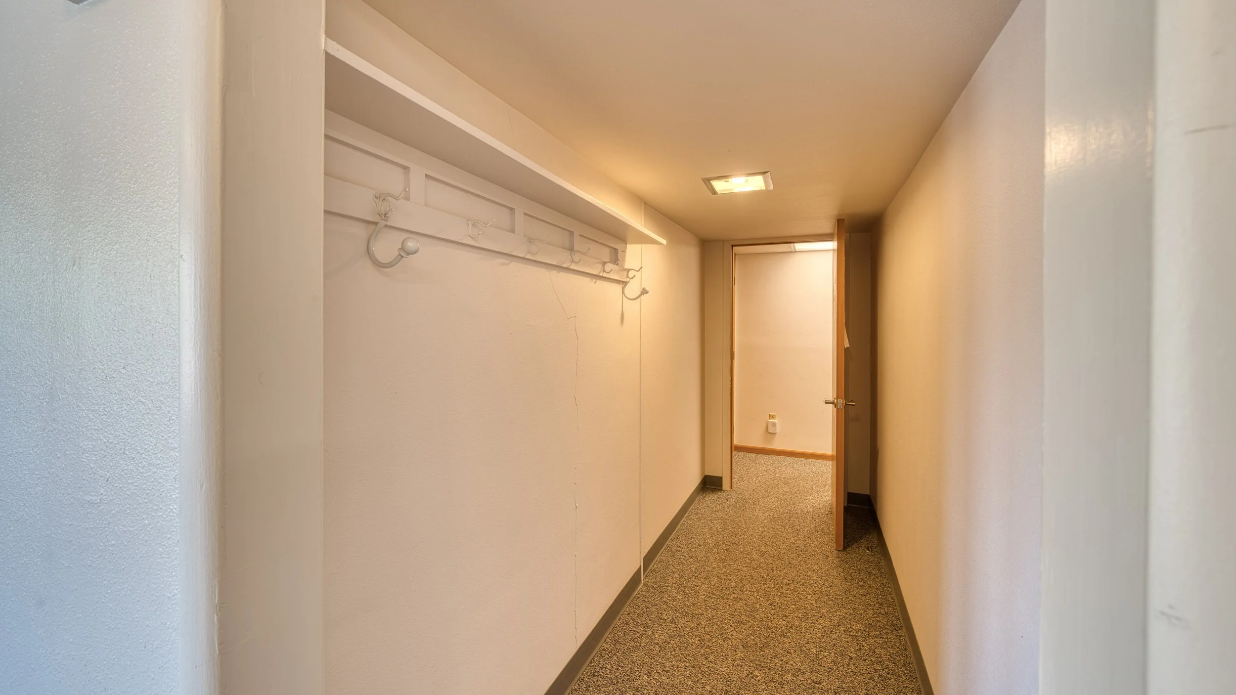 709 W Eighth St-96.jpg